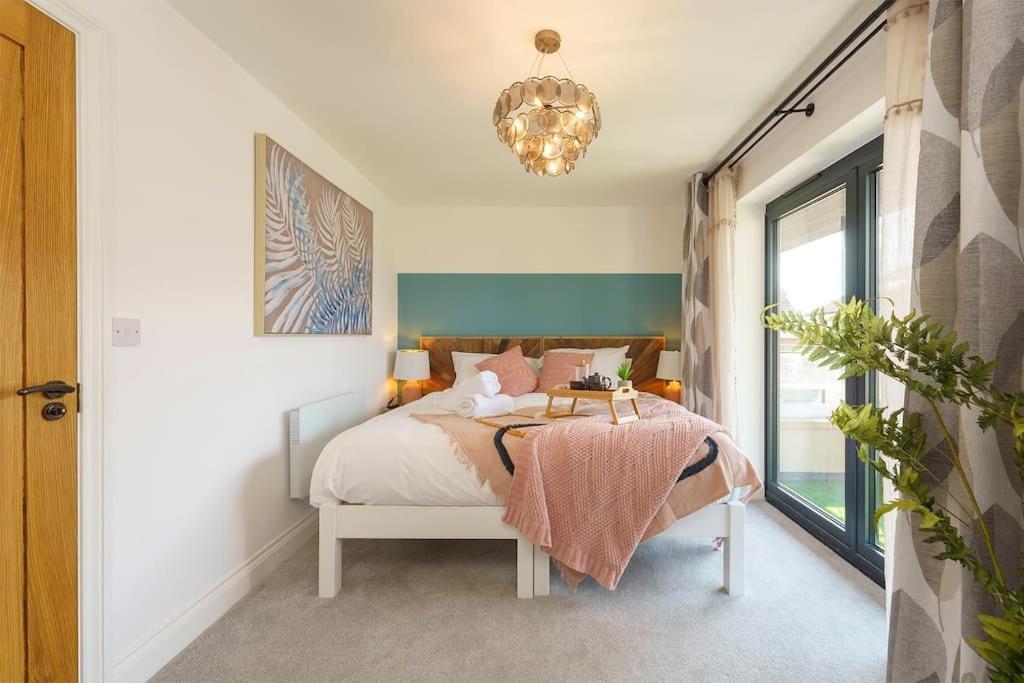 Darlington - 2 Bedroom Luxury Apartment By Mint Stays بريستول المظهر الخارجي الصورة